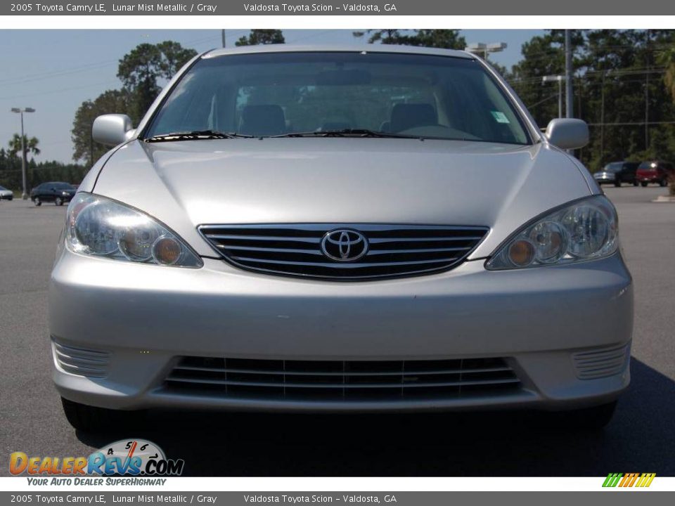 2005 Toyota Camry LE Lunar Mist Metallic / Gray Photo #3