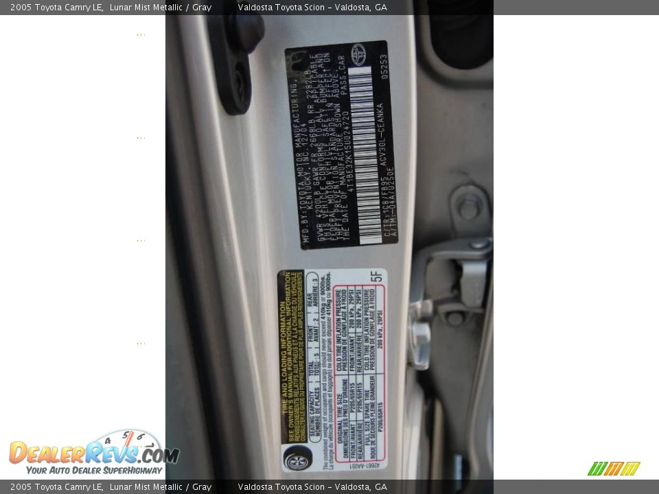 2005 Toyota Camry LE Lunar Mist Metallic / Gray Photo #17