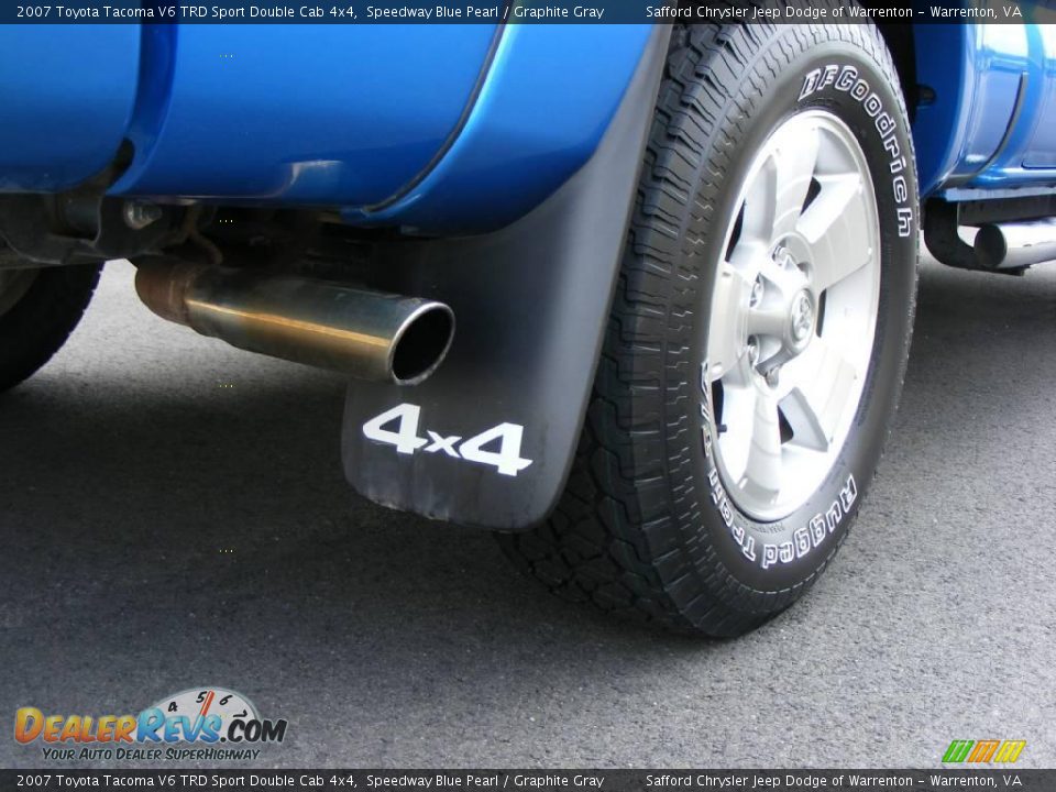 2007 Toyota Tacoma V6 TRD Sport Double Cab 4x4 Speedway Blue Pearl / Graphite Gray Photo #18