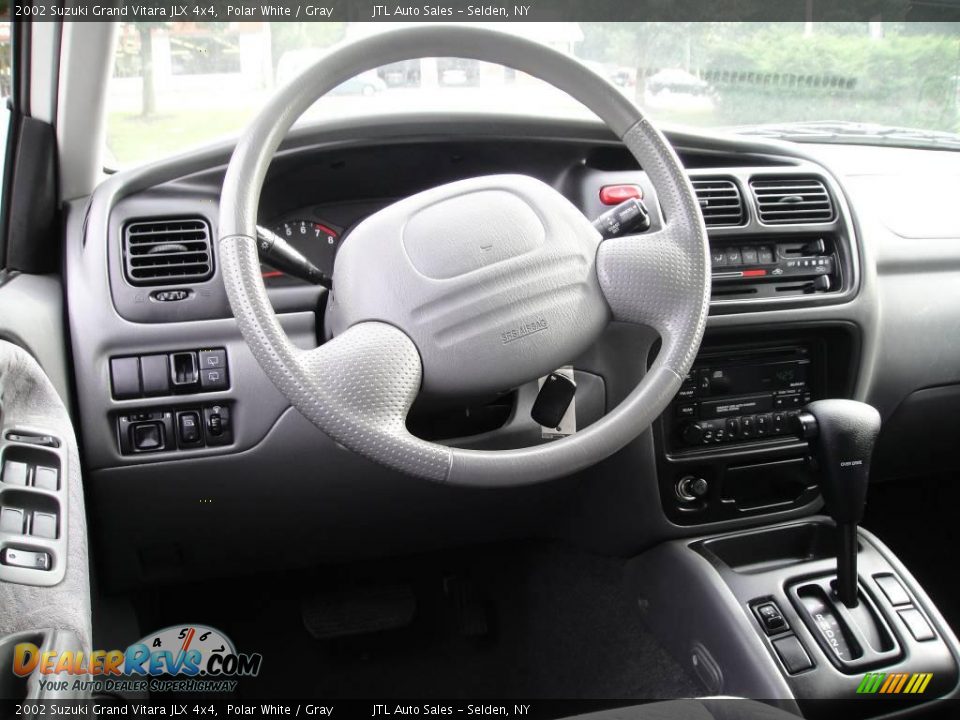 2002 Suzuki Grand Vitara JLX 4x4 Polar White / Gray Photo #10