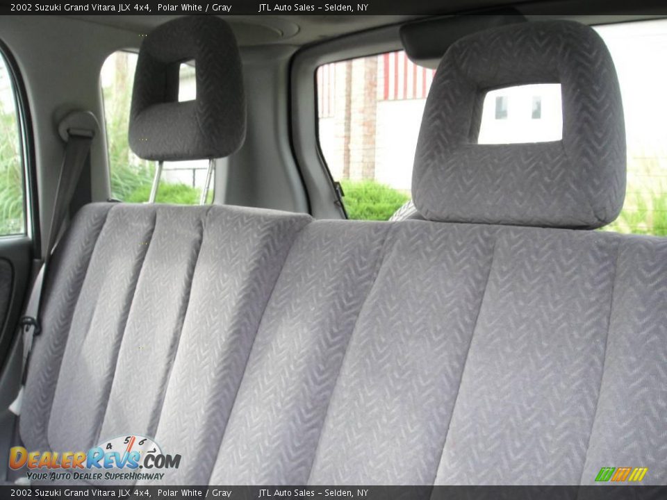 2002 Suzuki Grand Vitara JLX 4x4 Polar White / Gray Photo #11