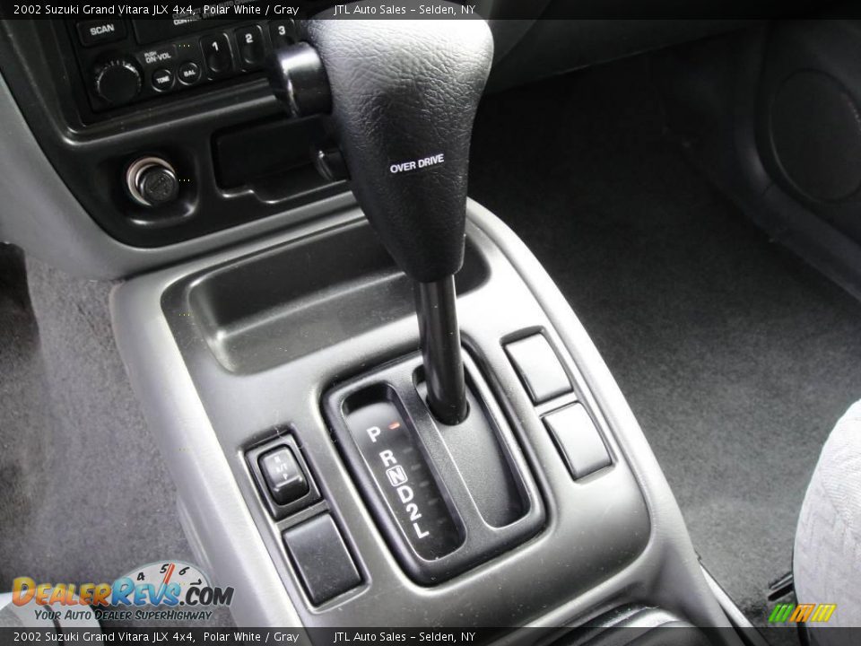 2002 Suzuki Grand Vitara JLX 4x4 Polar White / Gray Photo #13