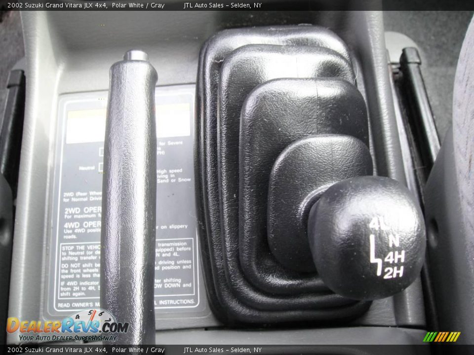 2002 Suzuki Grand Vitara JLX 4x4 Polar White / Gray Photo #14