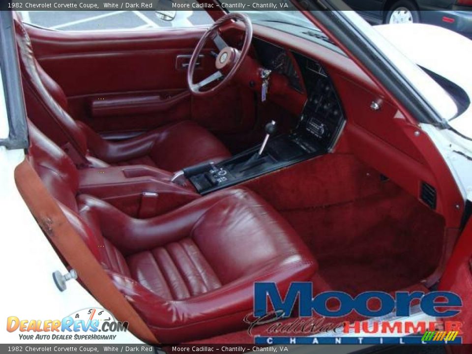 1982 Chevrolet Corvette Coupe White / Dark Red Photo #15