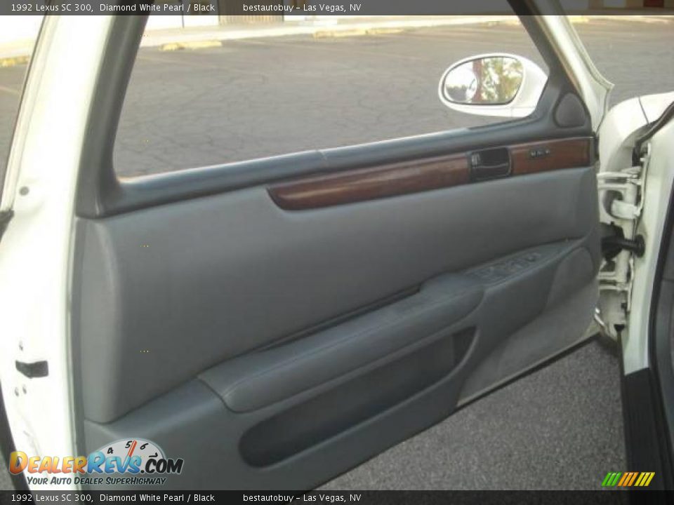 1992 Lexus SC 300 Diamond White Pearl / Black Photo #22