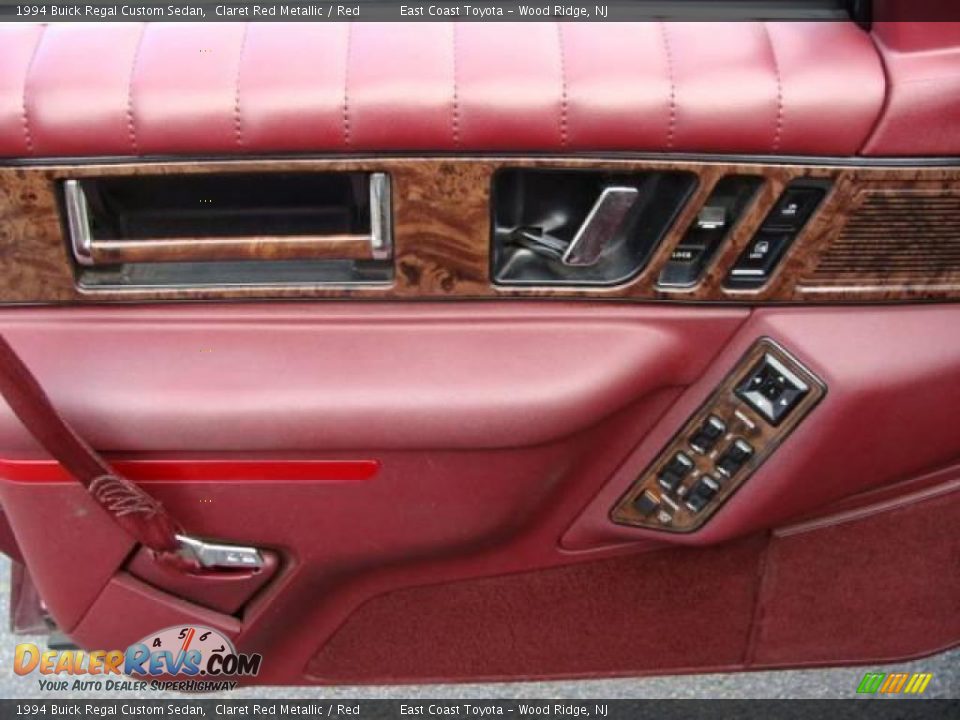 1994 Buick Regal Custom Sedan Claret Red Metallic / Red Photo #6