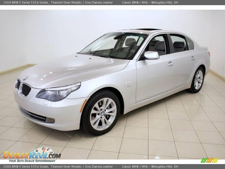 2009 BMW 5 Series 535xi Sedan Titanium Silver Metallic / Grey Dakota Leather Photo #3