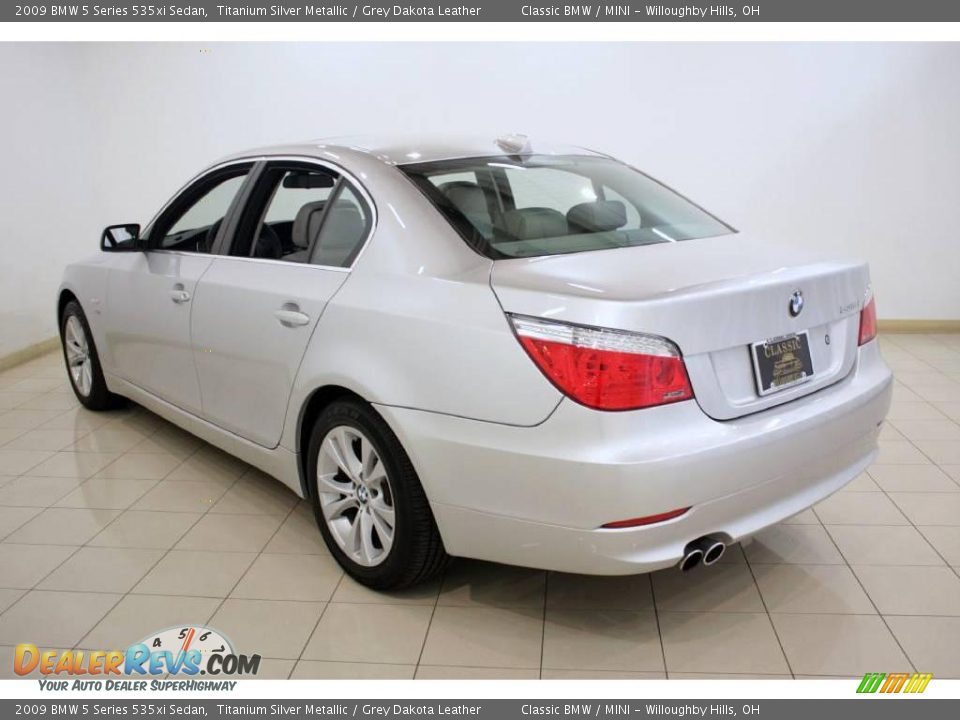 2009 BMW 5 Series 535xi Sedan Titanium Silver Metallic / Grey Dakota Leather Photo #5