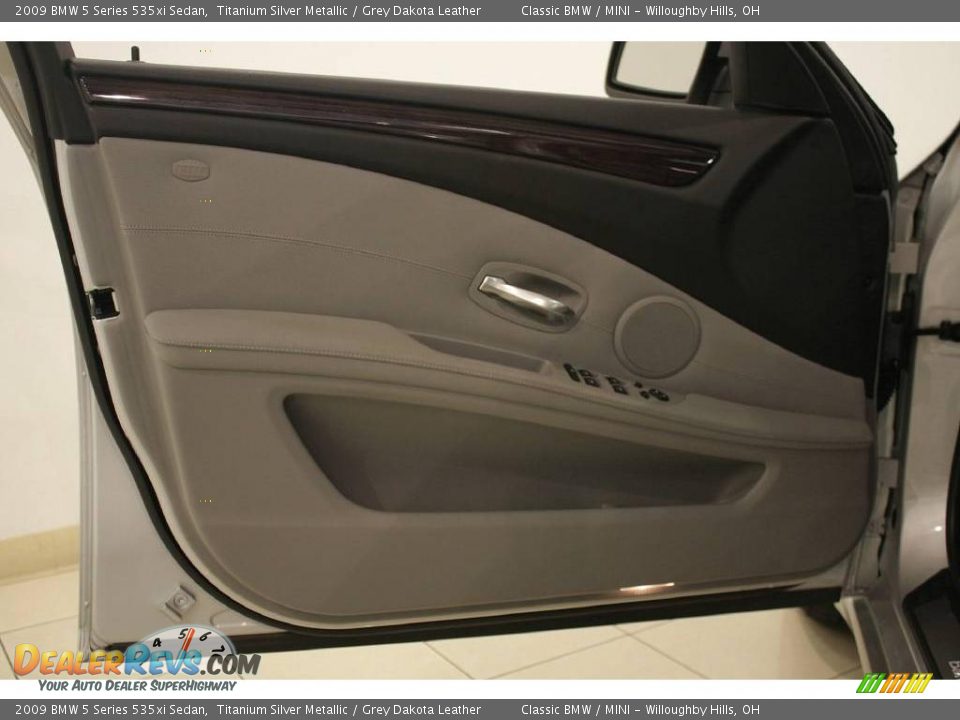 2009 BMW 5 Series 535xi Sedan Titanium Silver Metallic / Grey Dakota Leather Photo #8