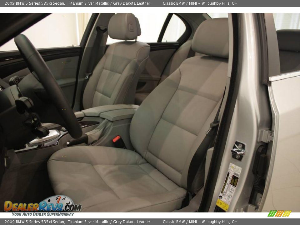 2009 BMW 5 Series 535xi Sedan Titanium Silver Metallic / Grey Dakota Leather Photo #11
