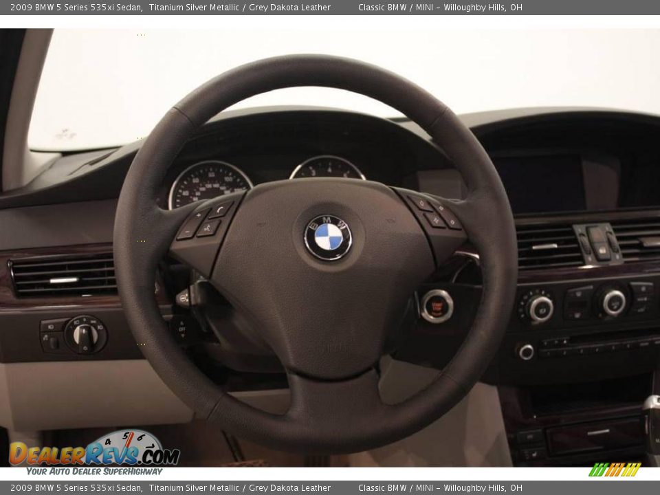 2009 BMW 5 Series 535xi Sedan Titanium Silver Metallic / Grey Dakota Leather Photo #12