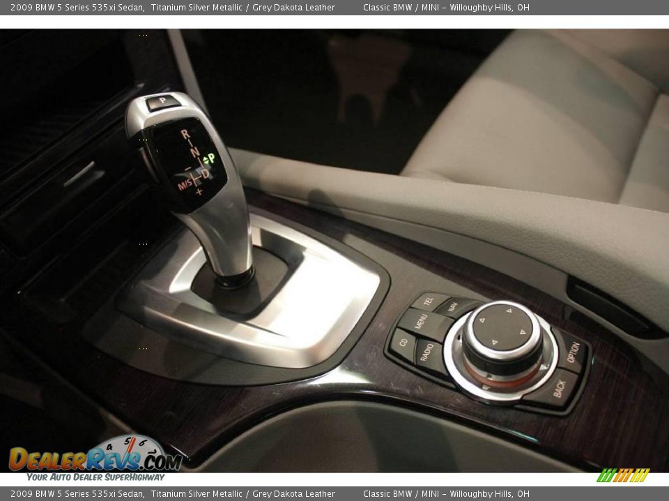 2009 BMW 5 Series 535xi Sedan Titanium Silver Metallic / Grey Dakota Leather Photo #18