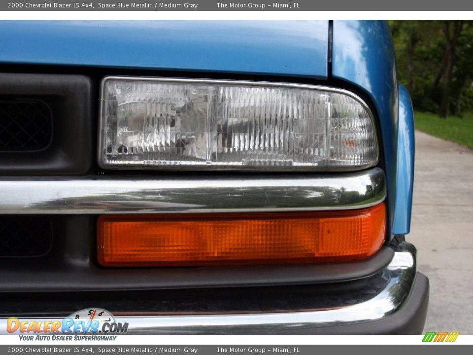 2000 Chevrolet Blazer LS 4x4 Space Blue Metallic / Medium Gray Photo #22