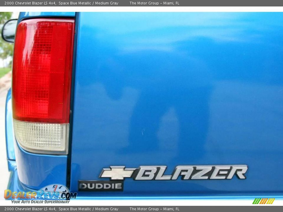 2000 Chevrolet Blazer LS 4x4 Space Blue Metallic / Medium Gray Photo #23