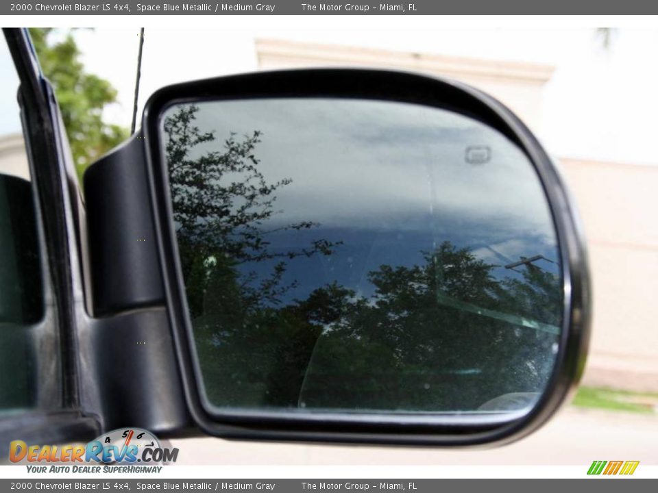 2000 Chevrolet Blazer LS 4x4 Space Blue Metallic / Medium Gray Photo #28