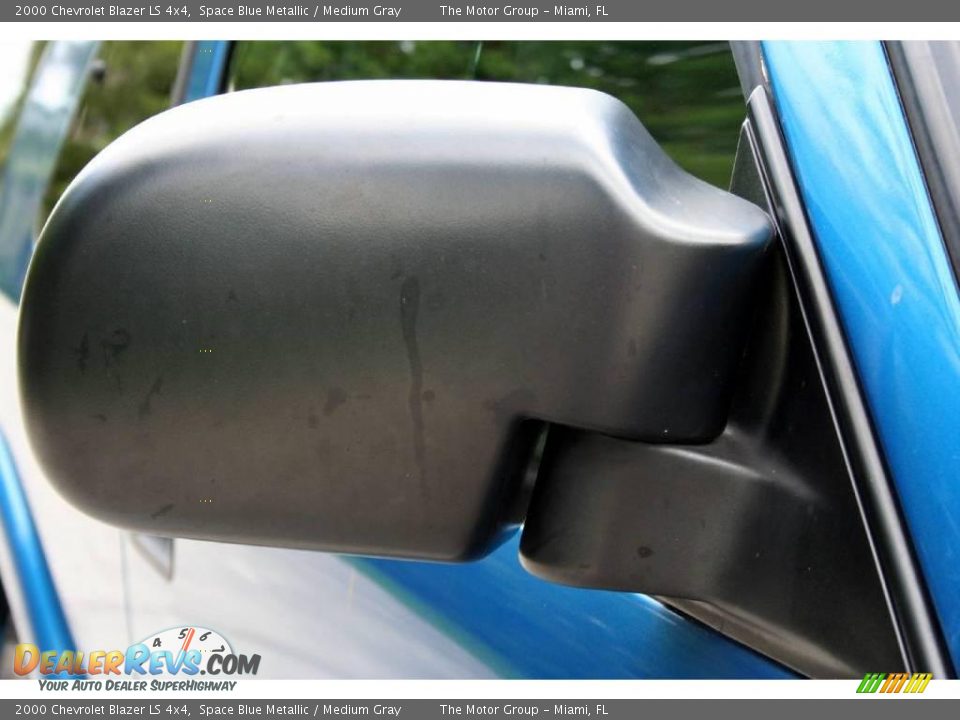2000 Chevrolet Blazer LS 4x4 Space Blue Metallic / Medium Gray Photo #29