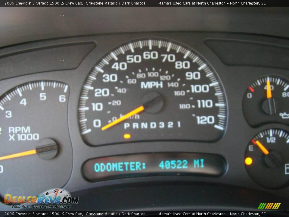 2006 Chevrolet Silverado 1500 LS Crew Cab Graystone Metallic / Dark Charcoal Photo #17