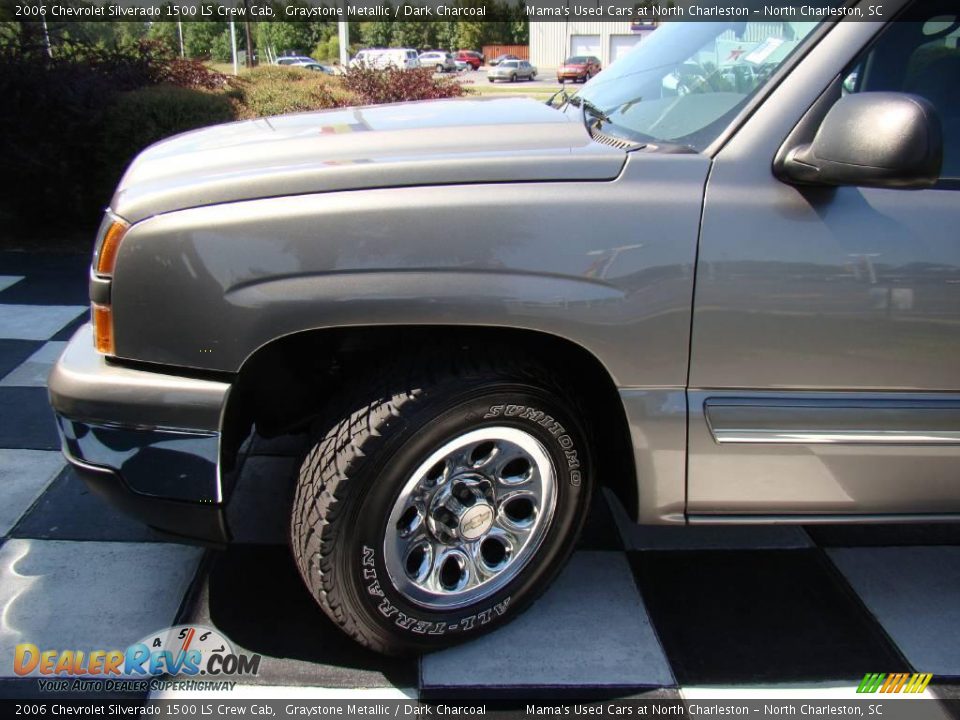 2006 Chevrolet Silverado 1500 LS Crew Cab Graystone Metallic / Dark Charcoal Photo #21