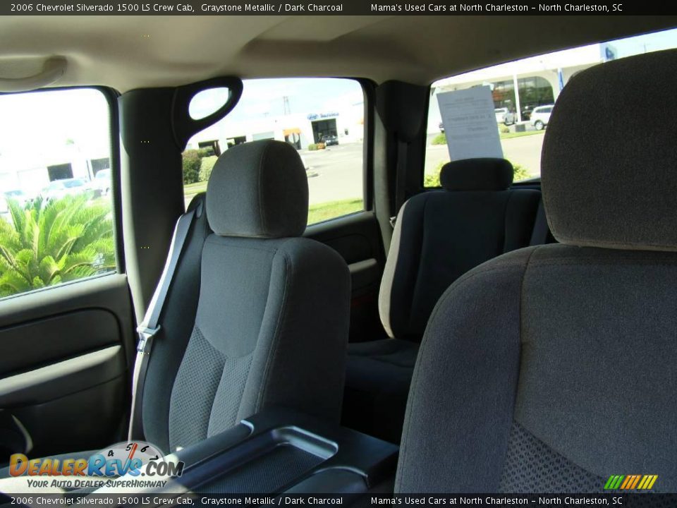 2006 Chevrolet Silverado 1500 LS Crew Cab Graystone Metallic / Dark Charcoal Photo #27