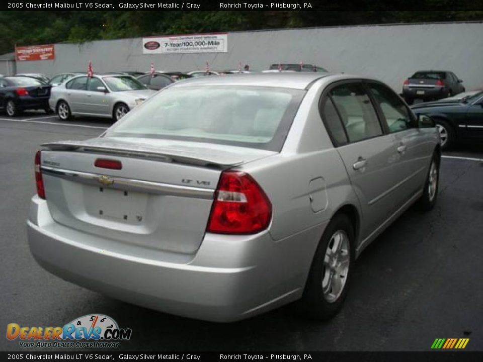2005 Chevrolet Malibu LT V6 Sedan Galaxy Silver Metallic / Gray Photo #4