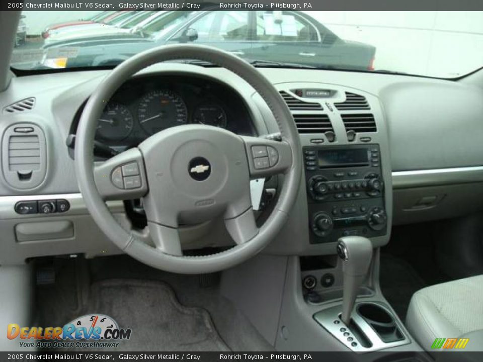 2005 Chevrolet Malibu LT V6 Sedan Galaxy Silver Metallic / Gray Photo #12