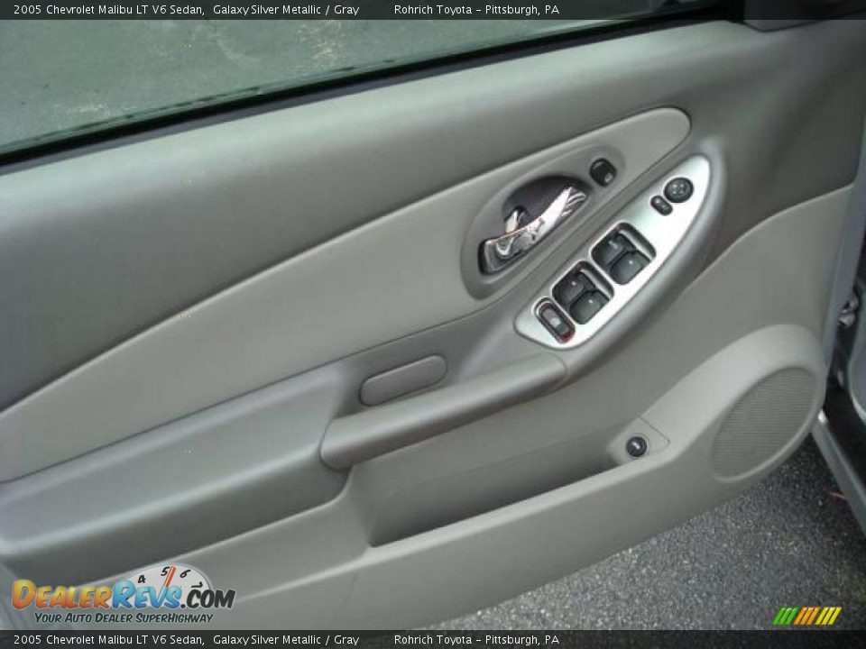 2005 Chevrolet Malibu LT V6 Sedan Galaxy Silver Metallic / Gray Photo #14