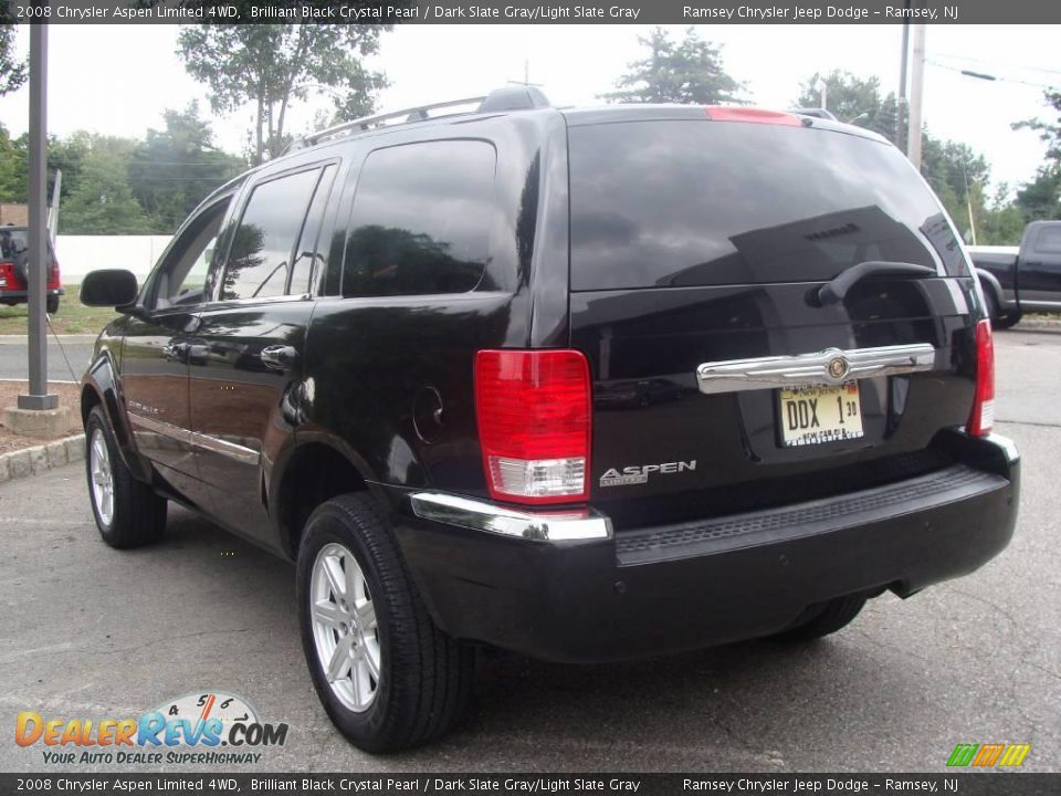 2008 Chrysler Aspen Limited 4WD Brilliant Black Crystal Pearl / Dark Slate Gray/Light Slate Gray Photo #6
