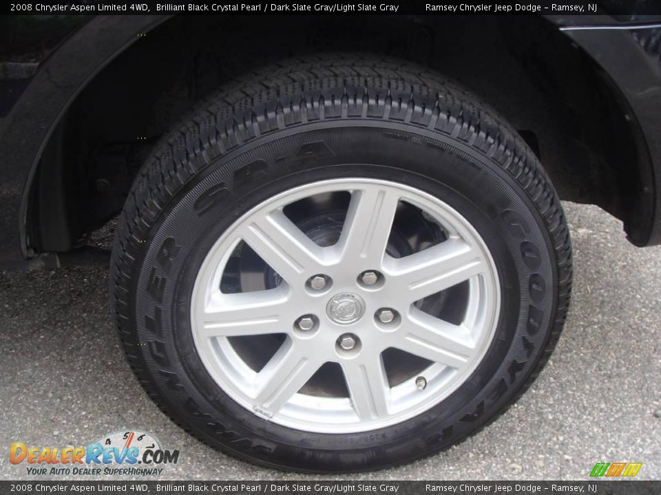 2008 Chrysler Aspen Limited 4WD Brilliant Black Crystal Pearl / Dark Slate Gray/Light Slate Gray Photo #7