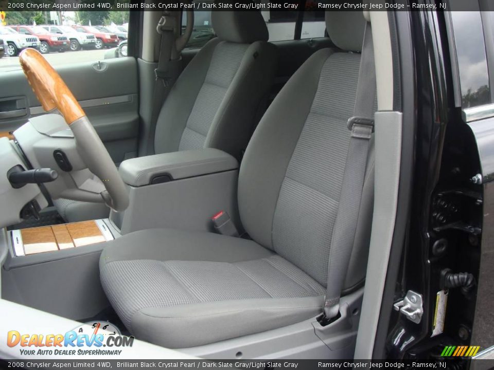 2008 Chrysler Aspen Limited 4WD Brilliant Black Crystal Pearl / Dark Slate Gray/Light Slate Gray Photo #12