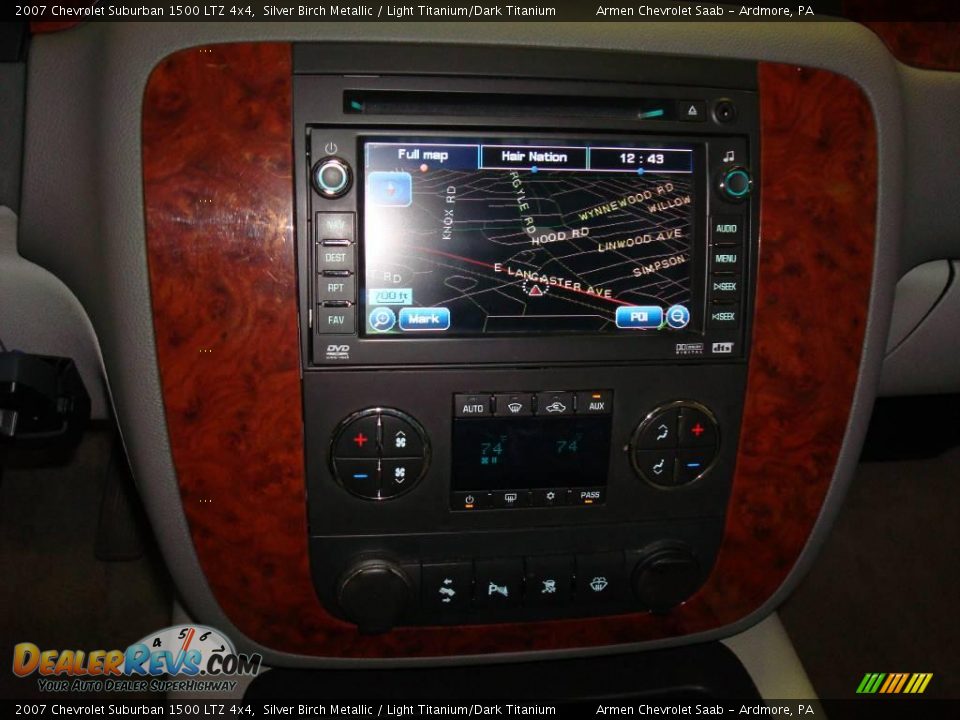 2007 Chevrolet Suburban 1500 LTZ 4x4 Silver Birch Metallic / Light Titanium/Dark Titanium Photo #23