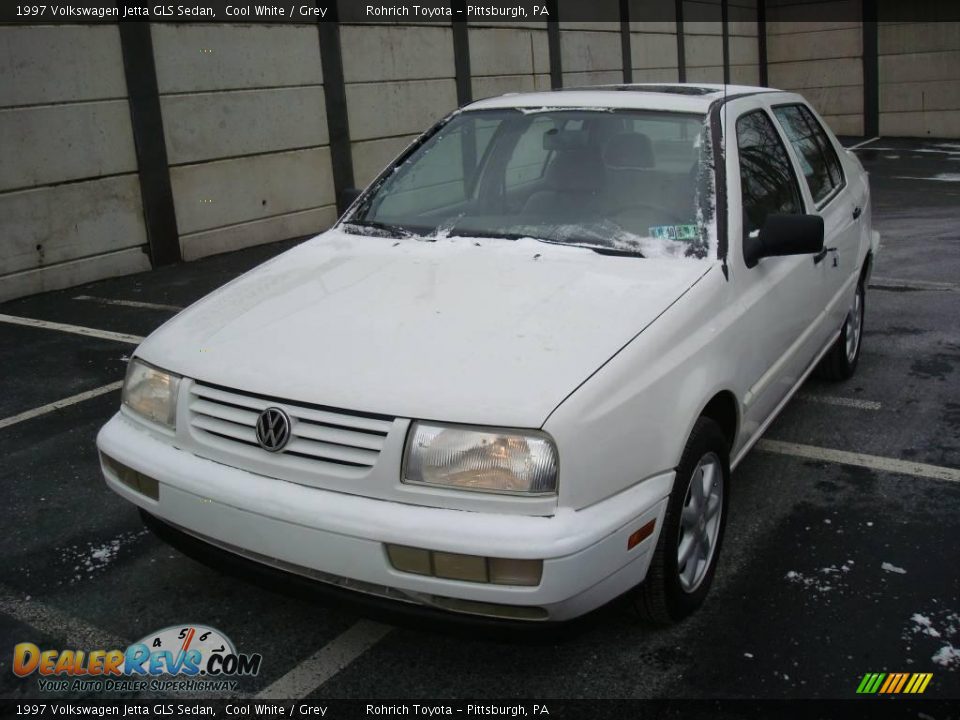 1997 Volkswagen Jetta GLS Sedan Cool White / Grey Photo #8