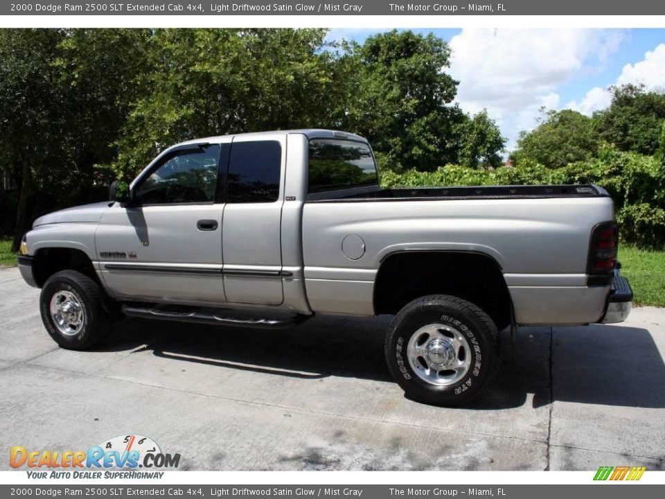 2000 Dodge Ram 2500 SLT Extended Cab 4x4 Light Driftwood Satin Glow / Mist Gray Photo #3