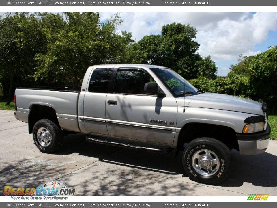 2000 Dodge Ram 2500 SLT Extended Cab 4x4 Light Driftwood Satin Glow / Mist Gray Photo #9