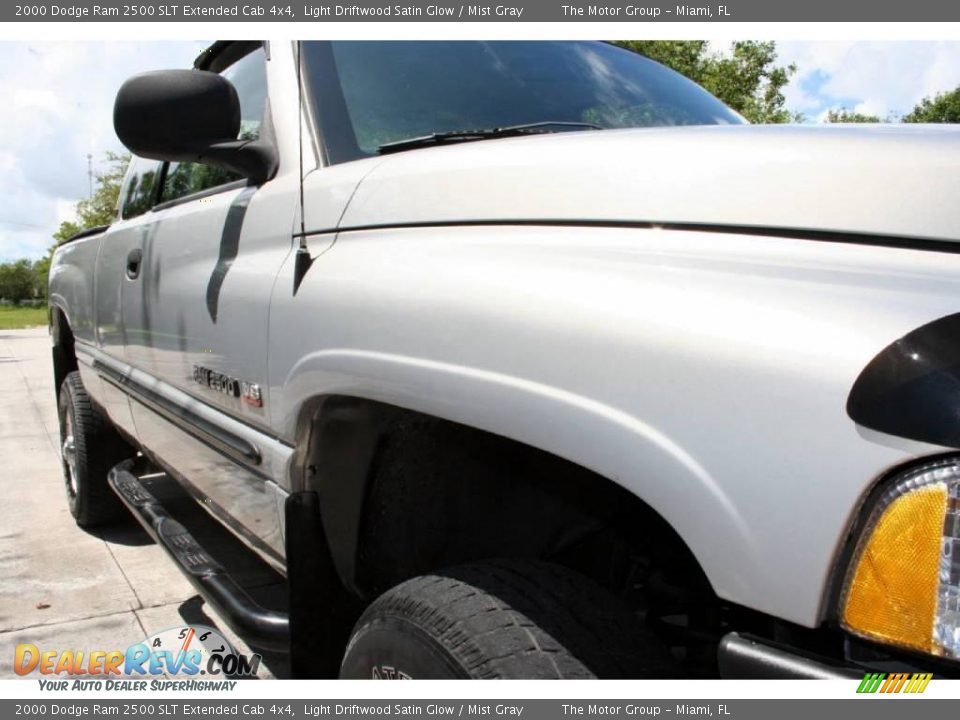 2000 Dodge Ram 2500 SLT Extended Cab 4x4 Light Driftwood Satin Glow / Mist Gray Photo #14