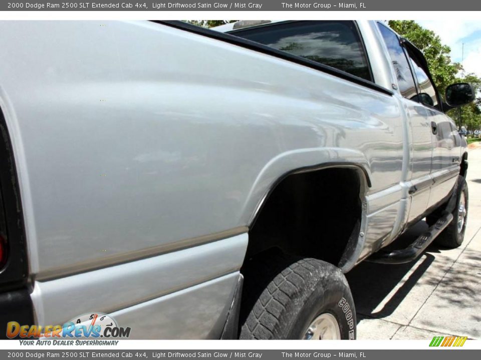 2000 Dodge Ram 2500 SLT Extended Cab 4x4 Light Driftwood Satin Glow / Mist Gray Photo #15