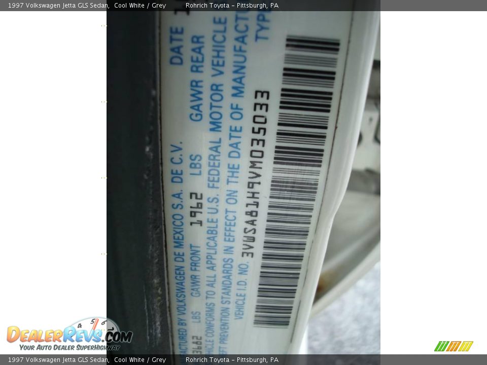 1997 Volkswagen Jetta GLS Sedan Cool White / Grey Photo #19