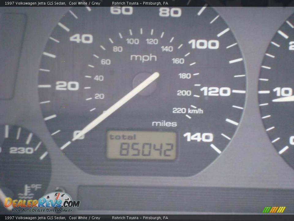 1997 Volkswagen Jetta GLS Sedan Cool White / Grey Photo #20