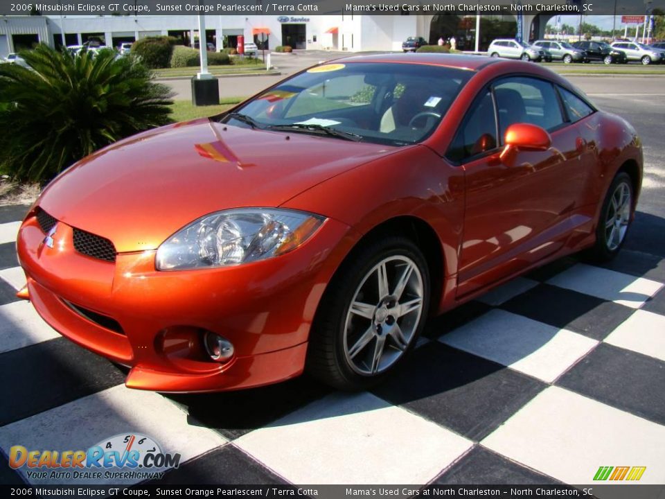 2006 Mitsubishi Eclipse GT Coupe Sunset Orange Pearlescent / Terra Cotta Photo #2