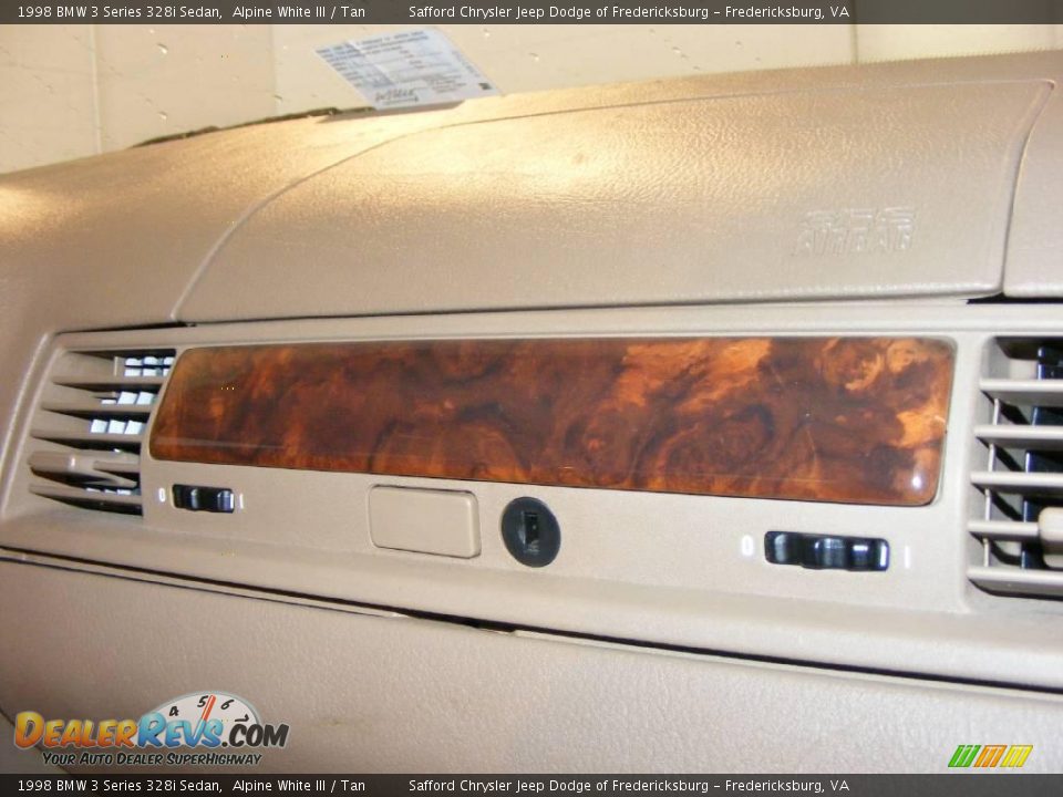1998 BMW 3 Series 328i Sedan Alpine White III / Tan Photo #36