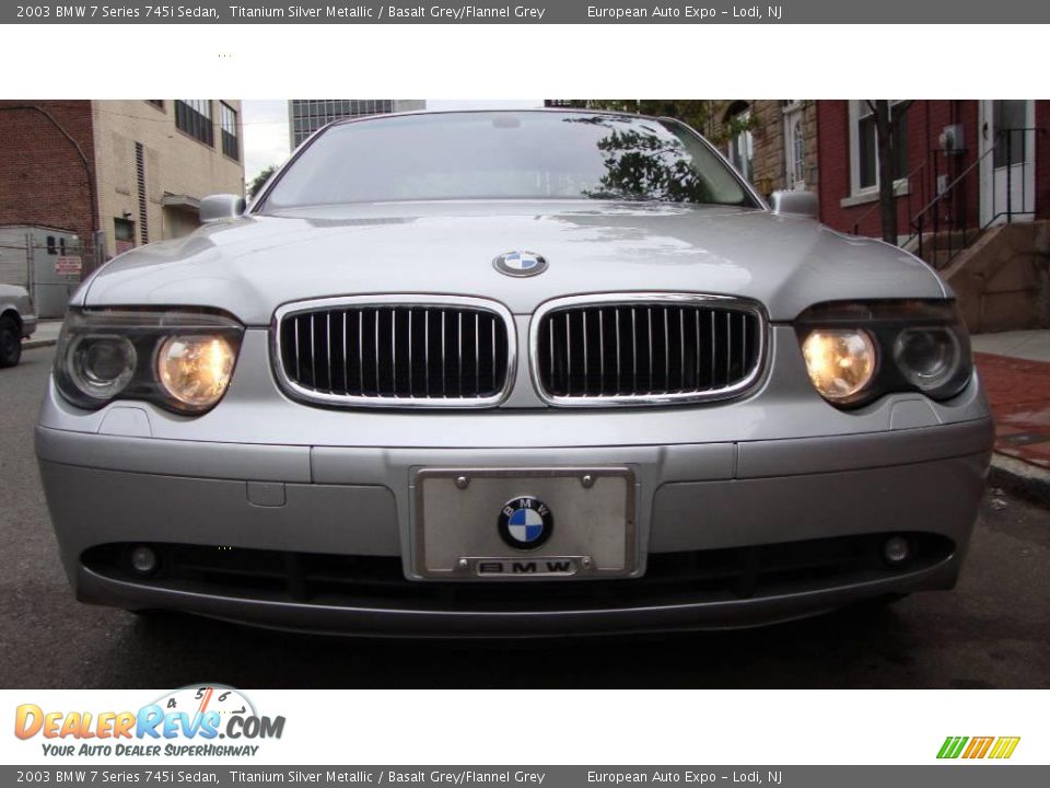 2003 BMW 7 Series 745i Sedan Titanium Silver Metallic / Basalt Grey/Flannel Grey Photo #7