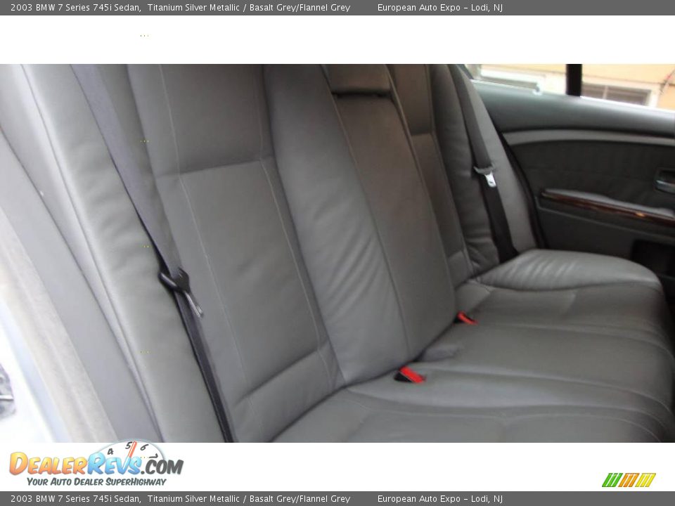 2003 BMW 7 Series 745i Sedan Titanium Silver Metallic / Basalt Grey/Flannel Grey Photo #13