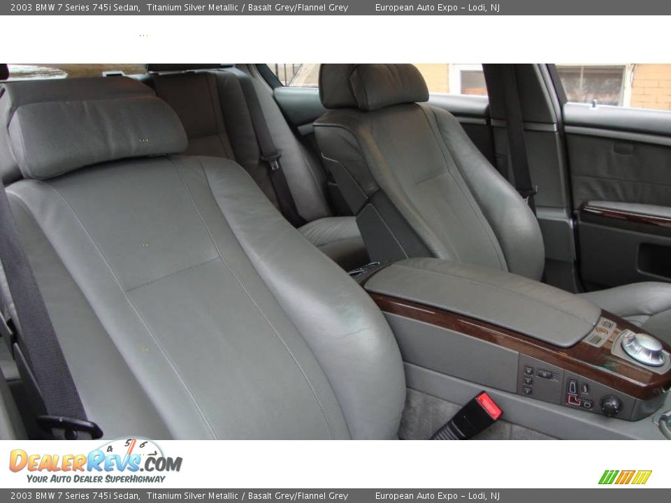 2003 BMW 7 Series 745i Sedan Titanium Silver Metallic / Basalt Grey/Flannel Grey Photo #15