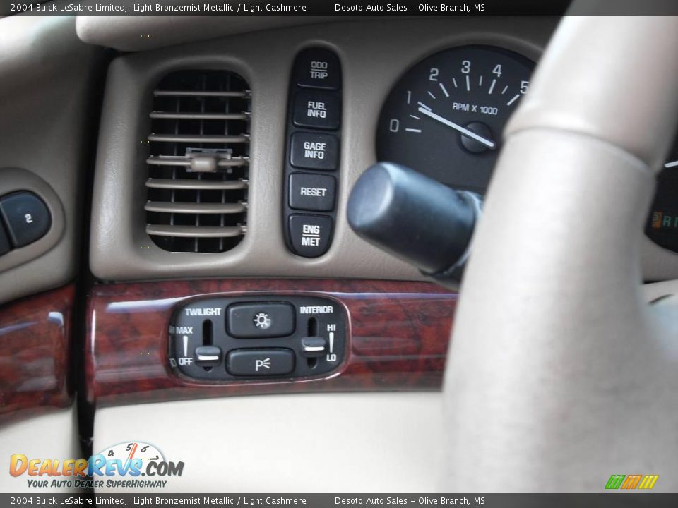 2004 Buick LeSabre Limited Light Bronzemist Metallic / Light Cashmere Photo #11