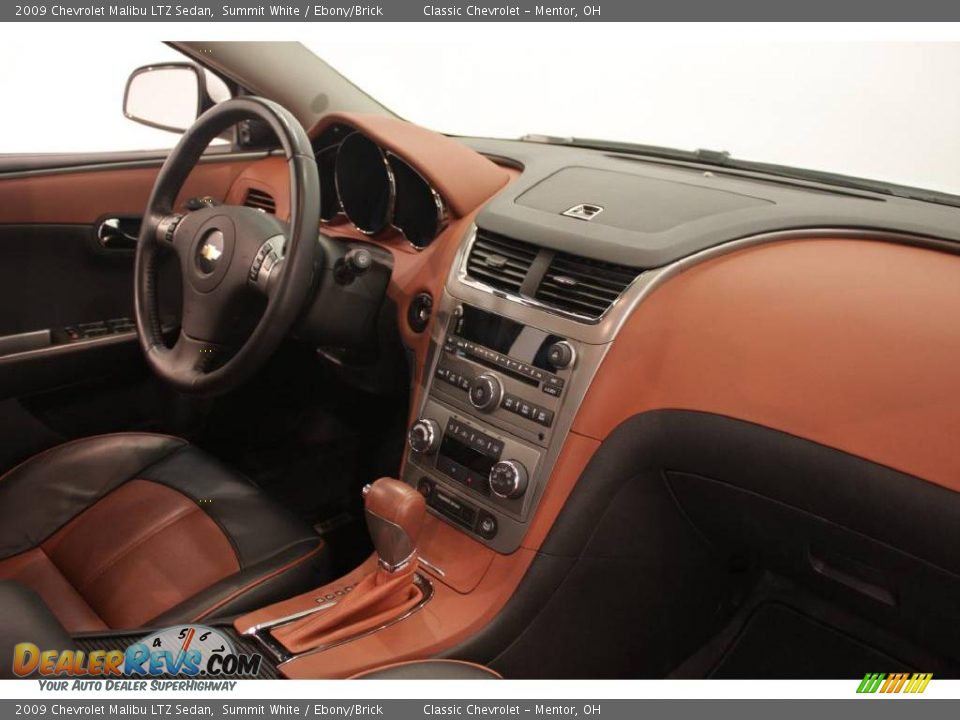 2009 Chevrolet Malibu LTZ Sedan Summit White / Ebony/Brick Photo #13