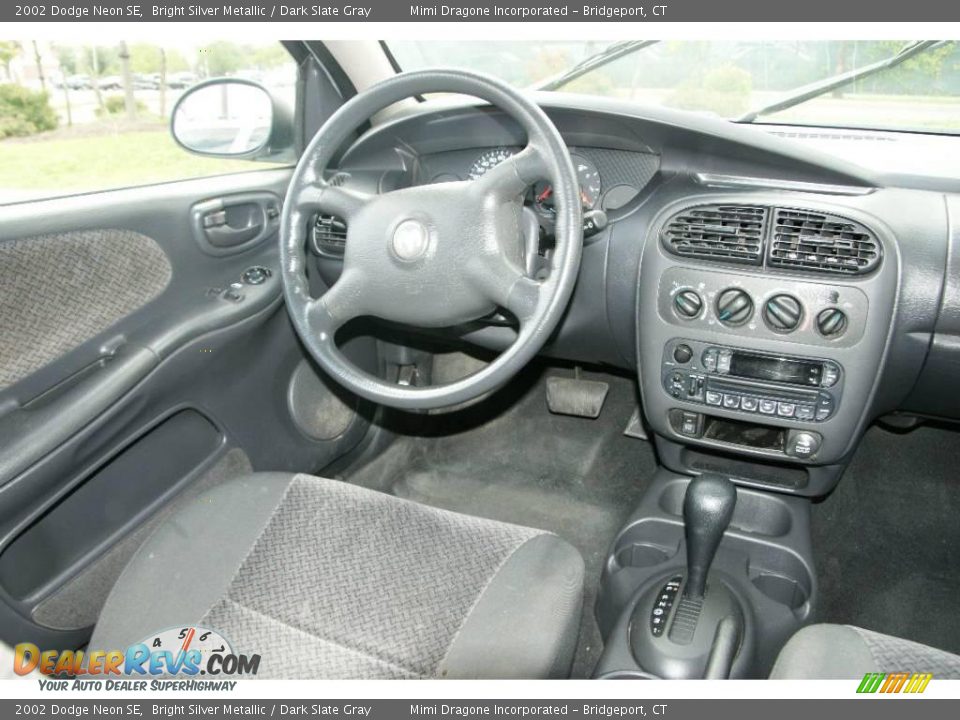 2002 Dodge Neon SE Bright Silver Metallic / Dark Slate Gray Photo #13