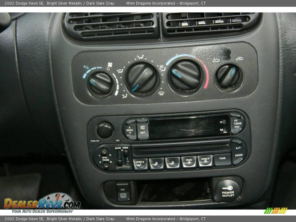 2002 Dodge Neon SE Bright Silver Metallic / Dark Slate Gray Photo #15