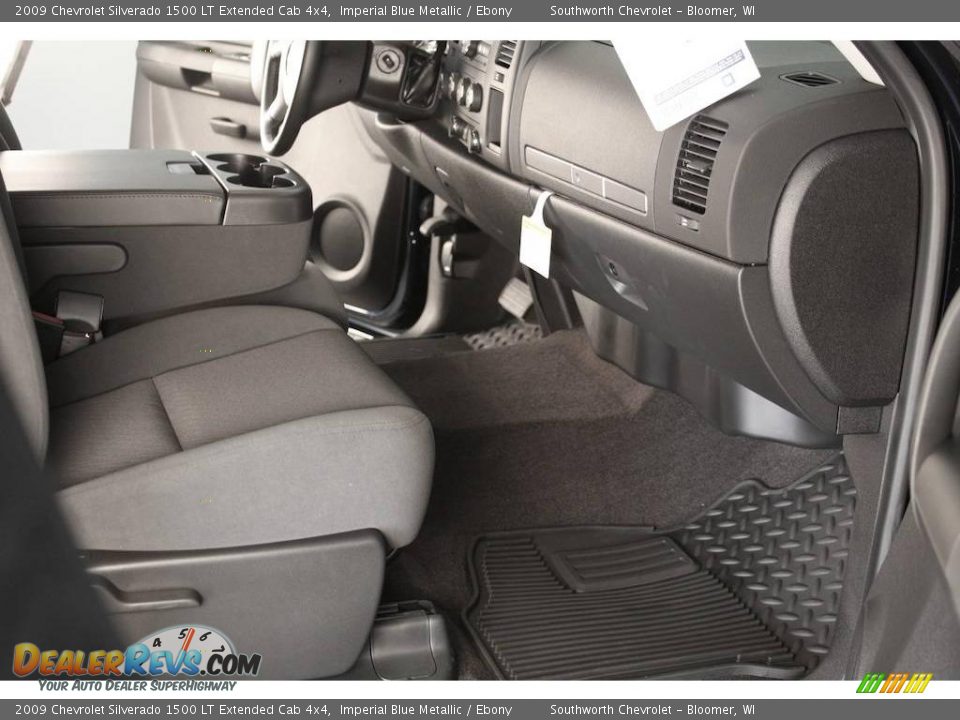 2009 Chevrolet Silverado 1500 LT Extended Cab 4x4 Imperial Blue Metallic / Ebony Photo #4