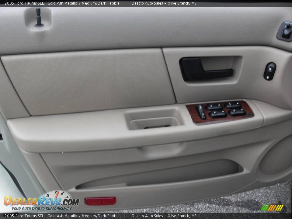 2005 Ford Taurus SEL Gold Ash Metallic / Medium/Dark Pebble Photo #12