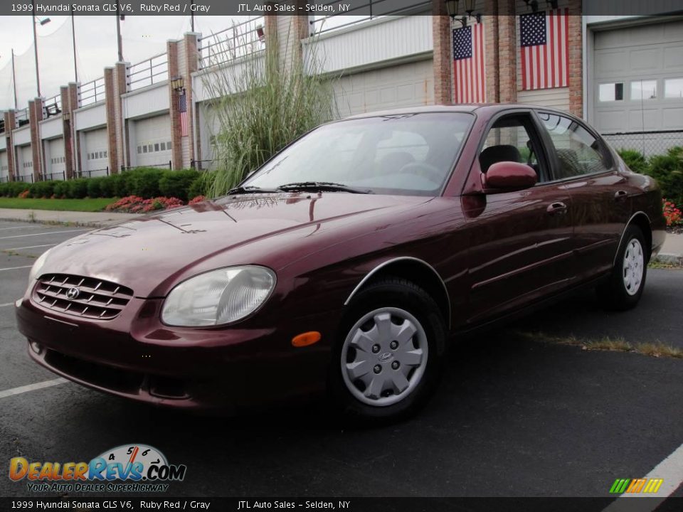 1999 Hyundai Sonata GLS V6 Ruby Red / Gray Photo #1