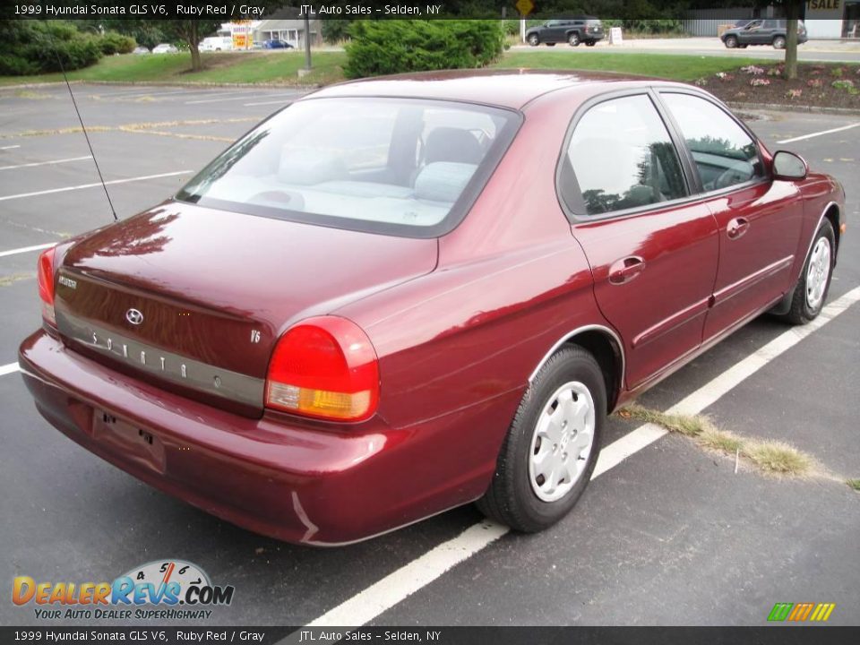 1999 Hyundai Sonata GLS V6 Ruby Red / Gray Photo #5